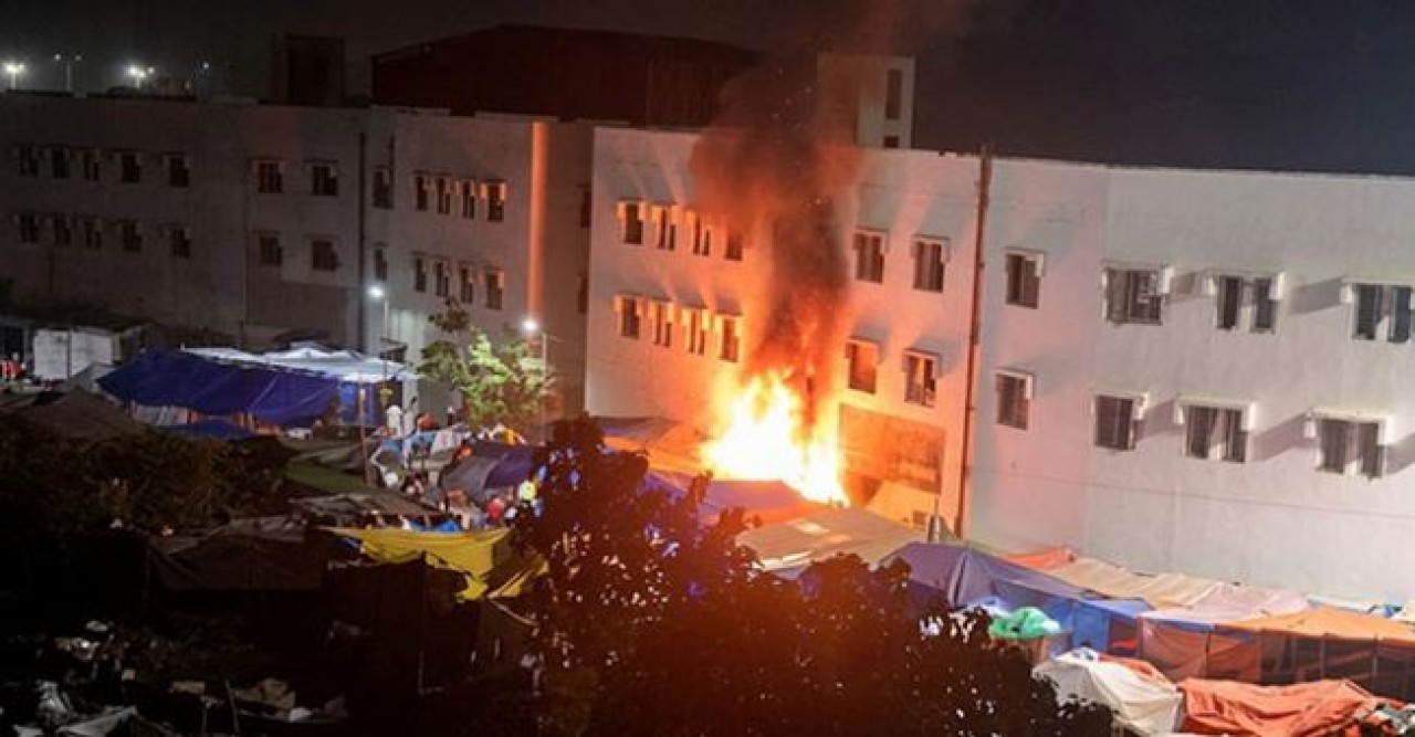 শাহজালালের কার্গো শেডে ফের অগ্নিকাণ্ড, ফায়ার সার্ভিসের চেষ্টায় নিয়ন্ত্রণে