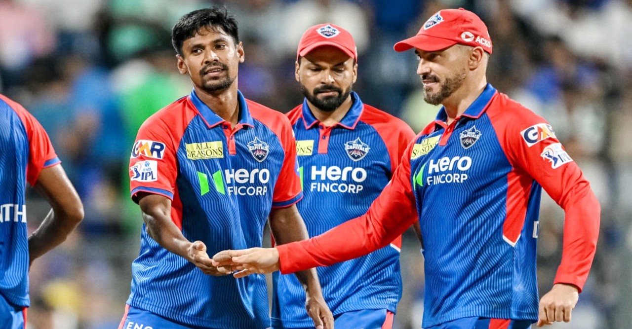 শেষ বেলায় বড় জয়ে বিদায় নিলো মোস্তাফিজের দিল্লি