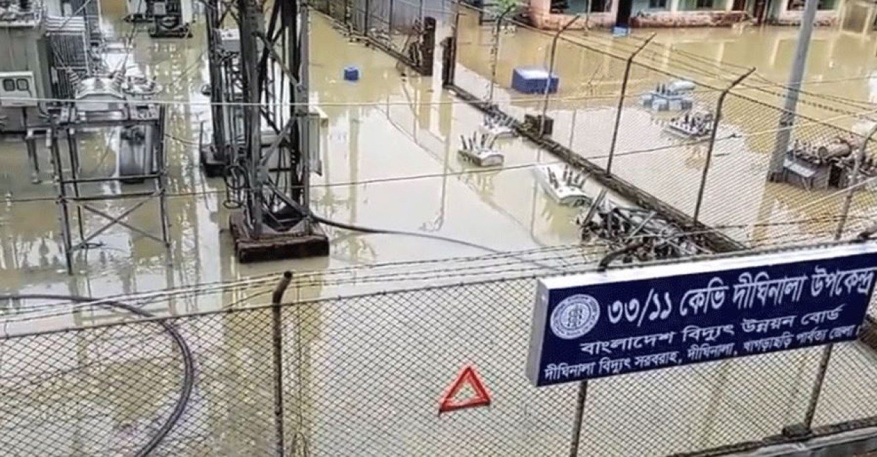 বন্যায় তলিয়ে গেছে দীঘিনালা বিদ্যুৎ উপকেন্দ্র, অন্ধকারে সাজেক