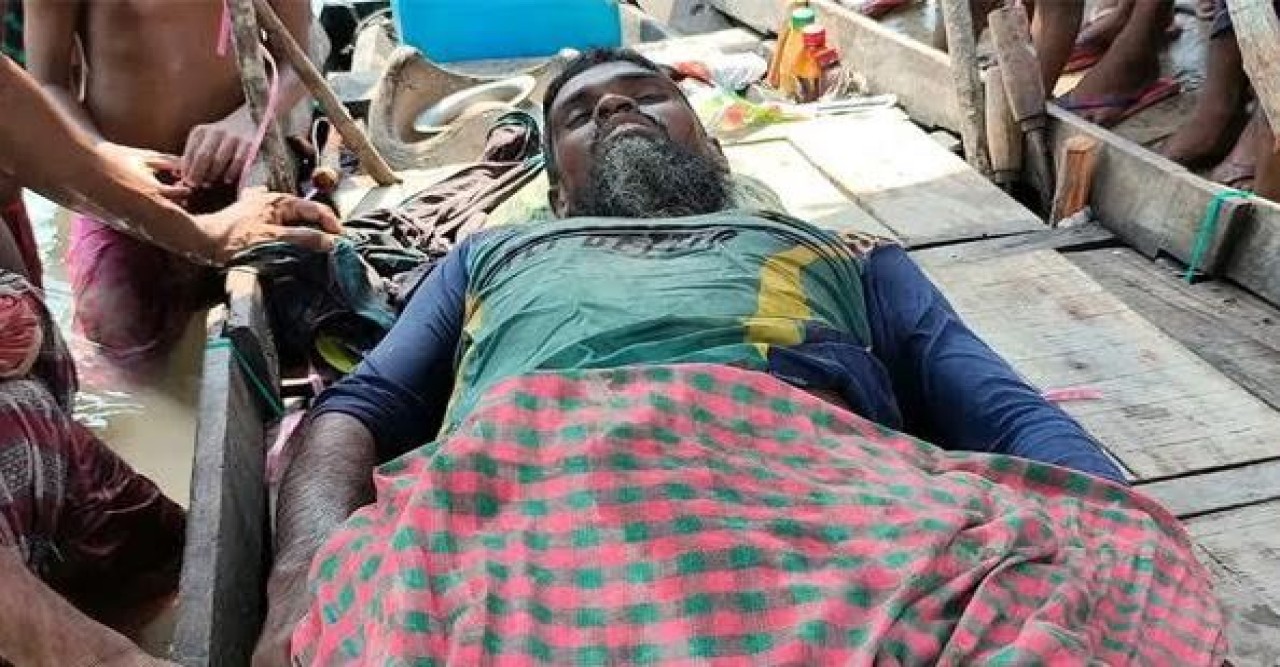 সুন্দরবনে বনরক্ষীদের গুলিতে জেলে নিহতের অভিযোগ কাঁকড়া আহরণে গিয়ে প্রাণ গেল বনজীবী আমিনুরের, উত্তেজনা বনাঞ্চলজুড়ে