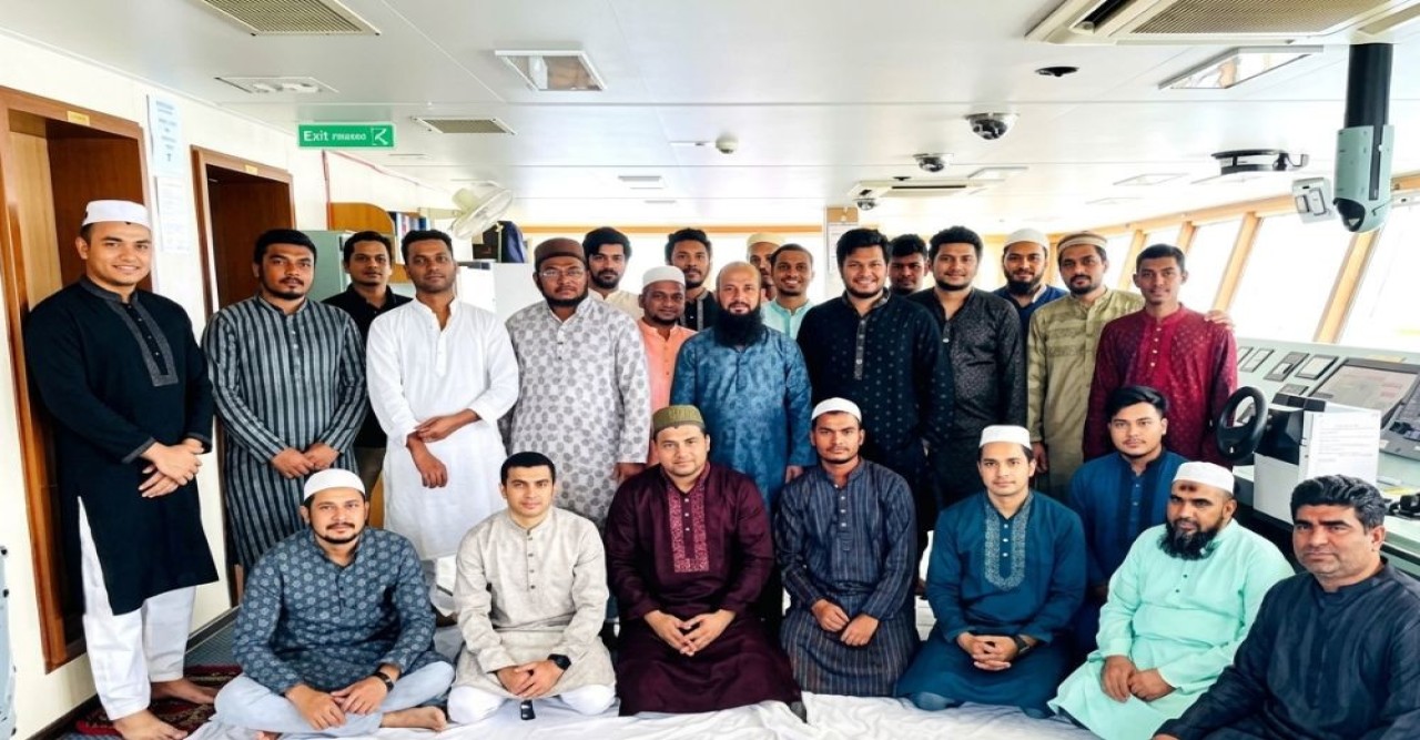 জাহাজেই কাটল ৩১ বাংলাদেশি নাবিকের ঈদ