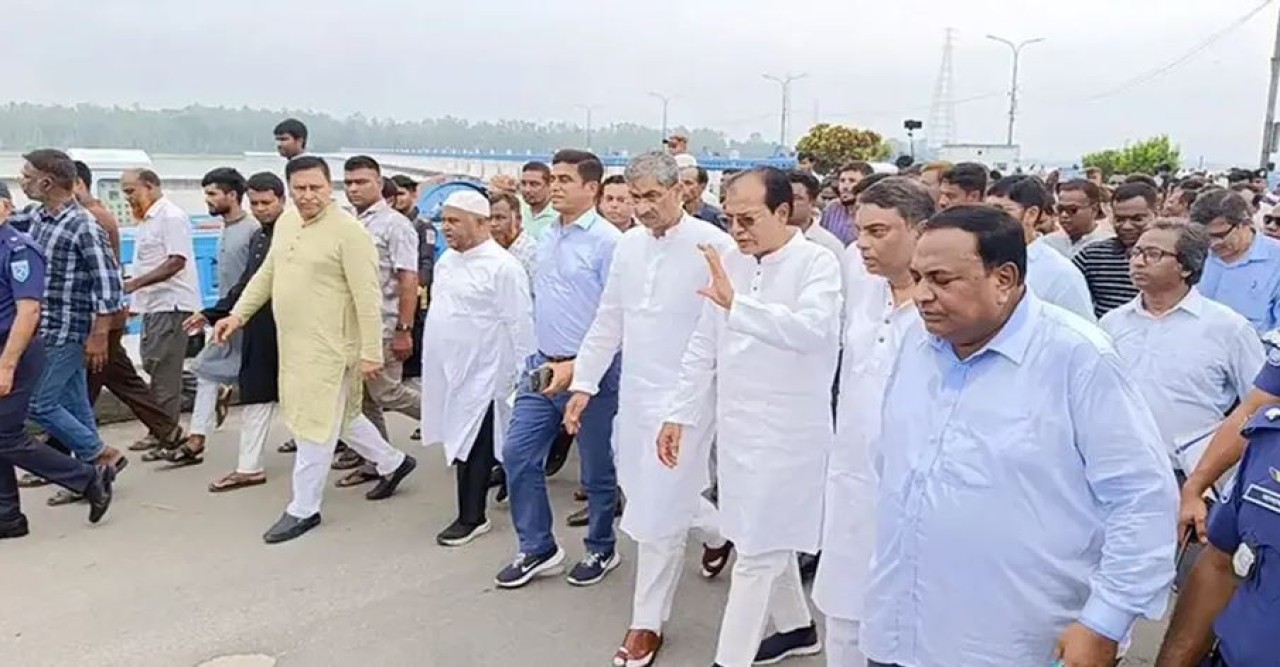 তিস্তা ব্যারেজ পরিদর্শন করলেন সরকারের তিন মন্ত্রী