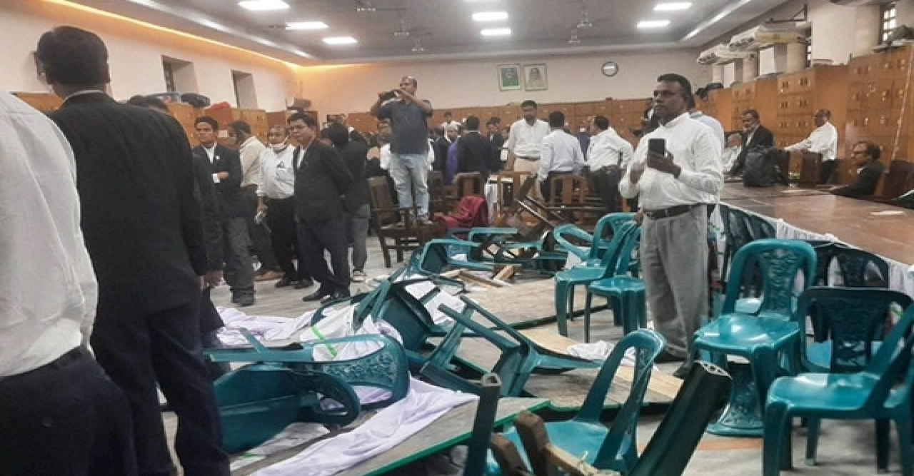 ইফতারে হট্টগোল-ভাঙচুর: খোকন, কাজলসহ ২৪ জনের নামে মামলা