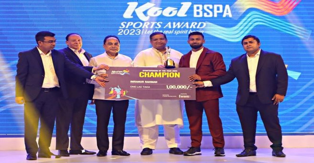 নাজমুল-রাকিবকে হারিয়ে বর্ষসেরা ক্রীড়াবিদ ইমরানুর