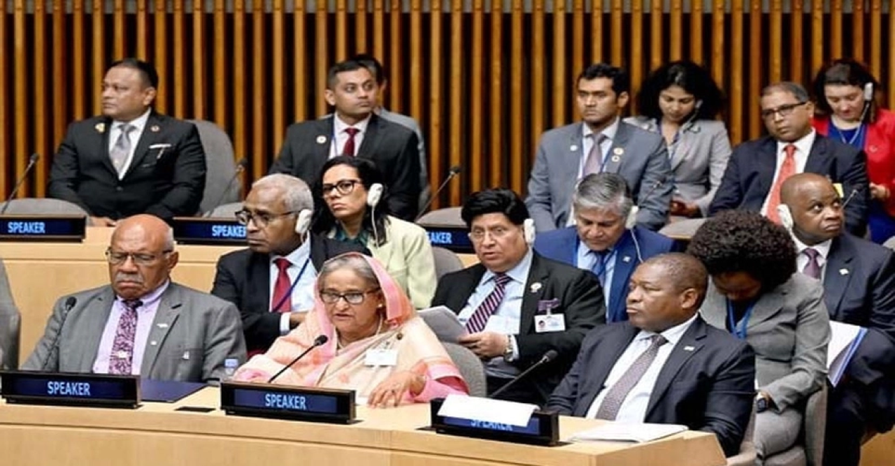 জলবায়ু সংকট এড়াতে বিশ্বের ধনী দেশগুলোকে সৎ হতে হবে : প্রধানমন্ত্রী