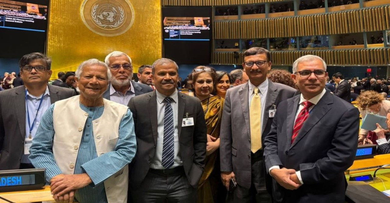 যুক্তরাষ্ট্রের নিউইয়র্কে  জাতিসংঘের অধিবেশনে যোগ দিয়েছেন প্রধান উপদেষ্টা