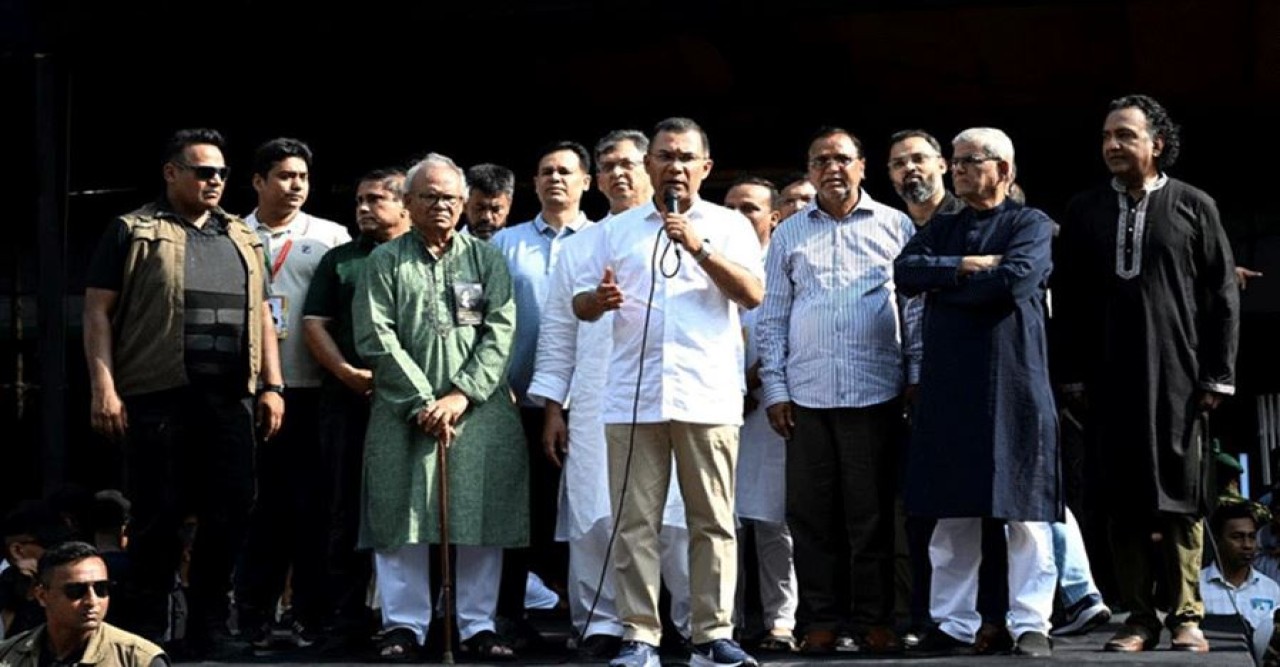 অসহায় মানুষের পাশে থাকতে নেতাকর্মীদের প্রতি আহ্বান প্রধানমন্ত্রীর