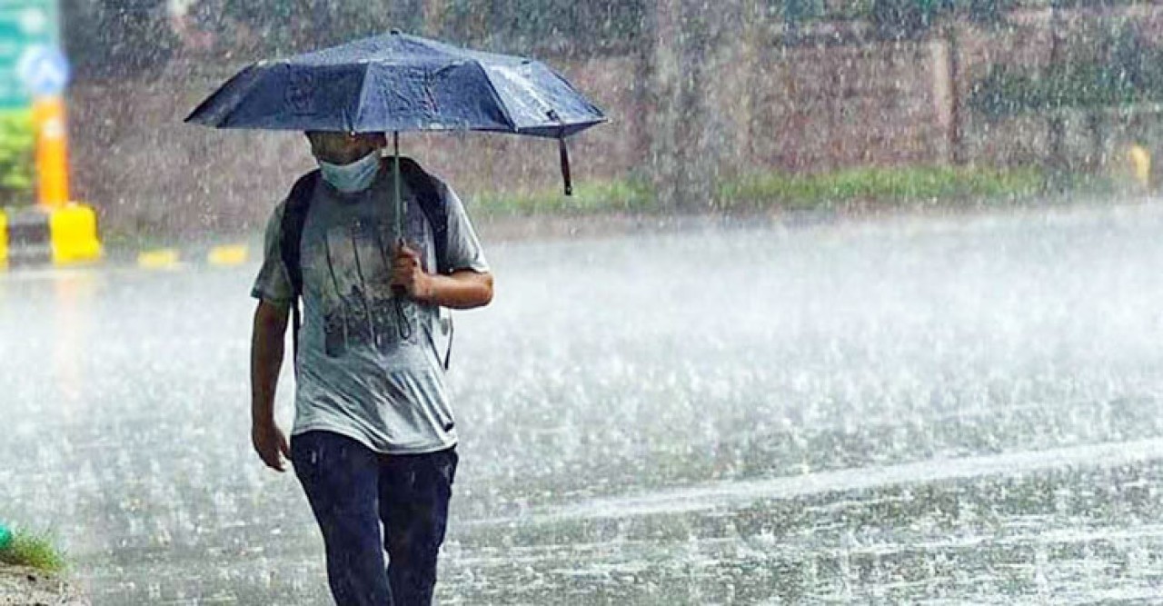 সোমবার থেকে টানা ৭ দিন থাকতে পারে ঝড়-বৃষ্টি