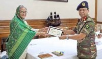 বন্যাদুর্গতদের সহায়তায় প্রধানমন্ত্রীর তহবিলে ১০ কোটি টাকা দিলো সেনাবাহিনী