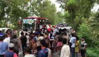 গোপালগঞ্জে পরিবহন বাস, মাইক্রোবাস ও প্রাইভেটকারের সংঘর্ষে নিহত -১ : আহত ১৫