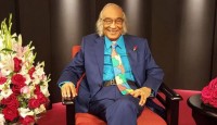 অর্ধযুগ পর দেশে ফিরছেন শফিক রেহমান