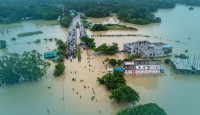 এখনো পানিবন্দি দেড় লাখের বেশি পরিবার