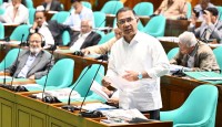 এই চেয়ারে বসলে প্রতি মুহূর্তে অনুভব করি ‘তপ্ত হিট’ আসছে : প্রধানমন্ত্রী